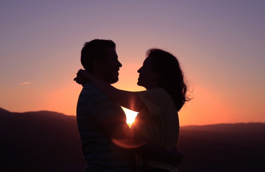 What is the difference between love and lust